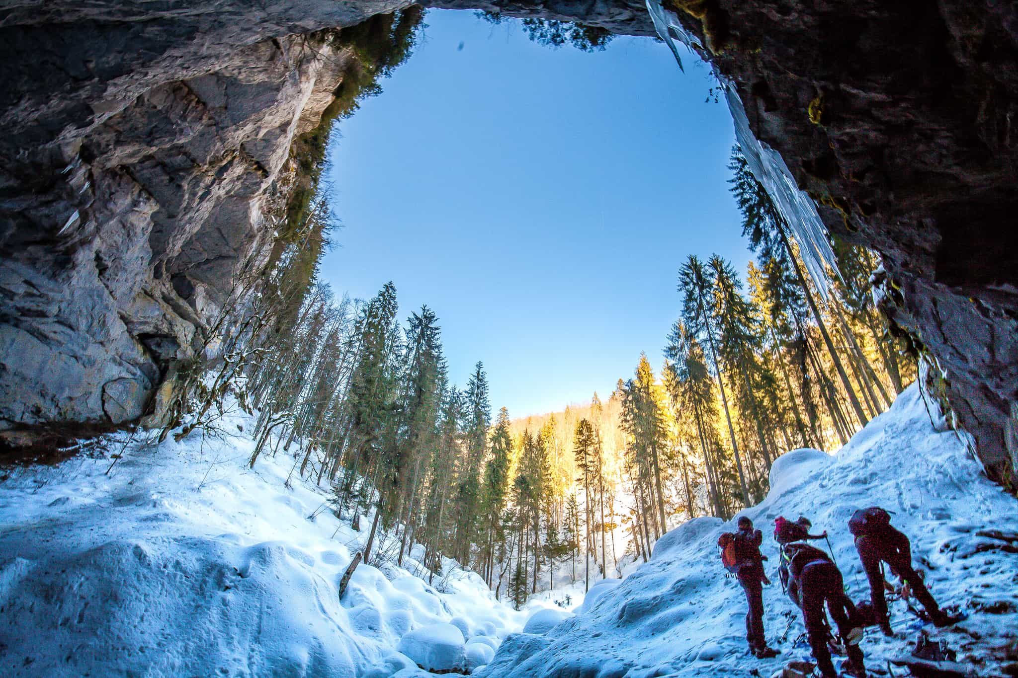 Coiba Mare Cave, Romania