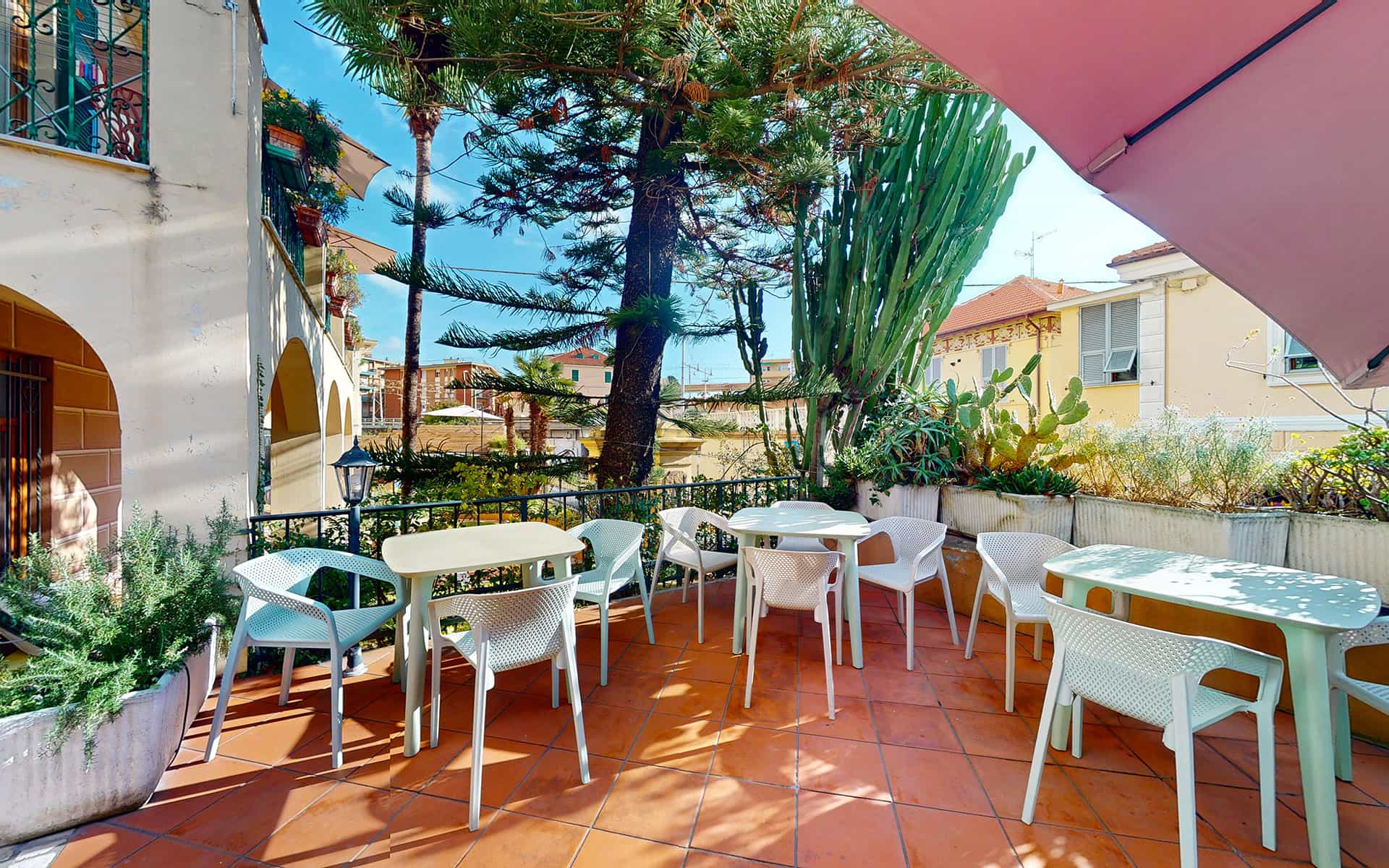 Terrace Hotel Villa Gina