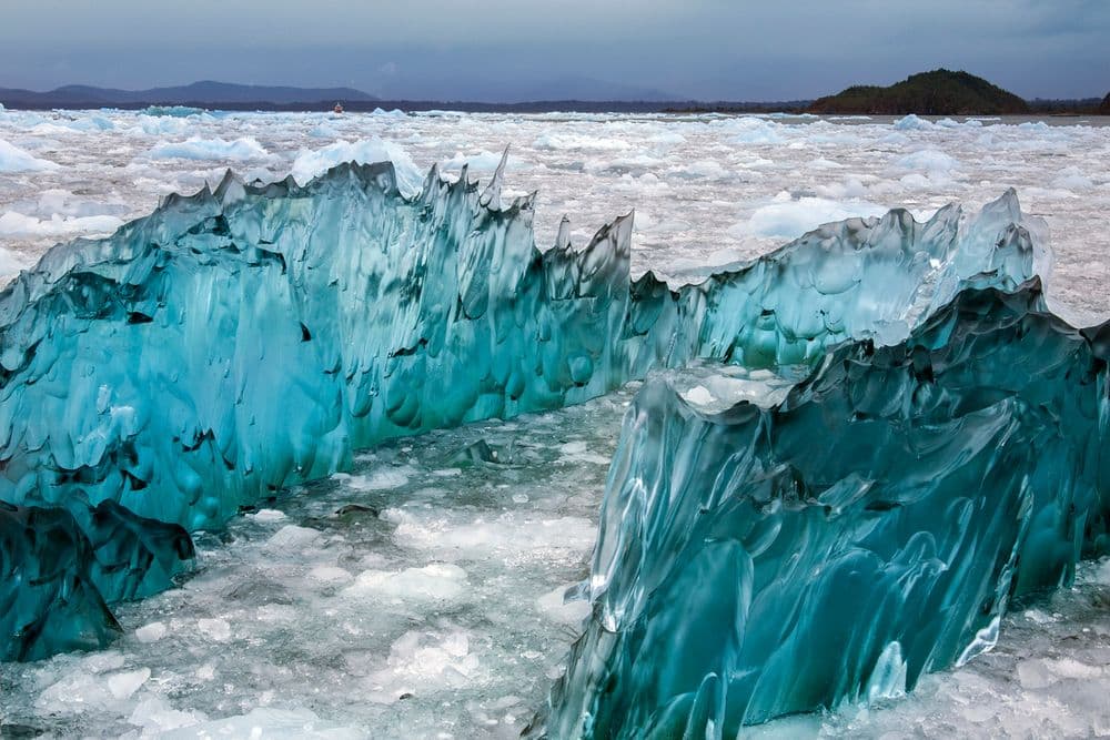 Glacial ice floating in Laguna San Rafael by San Rafael Glacier in the Northern Patagonian Ice Field | iStock: SteveAllenPhoto