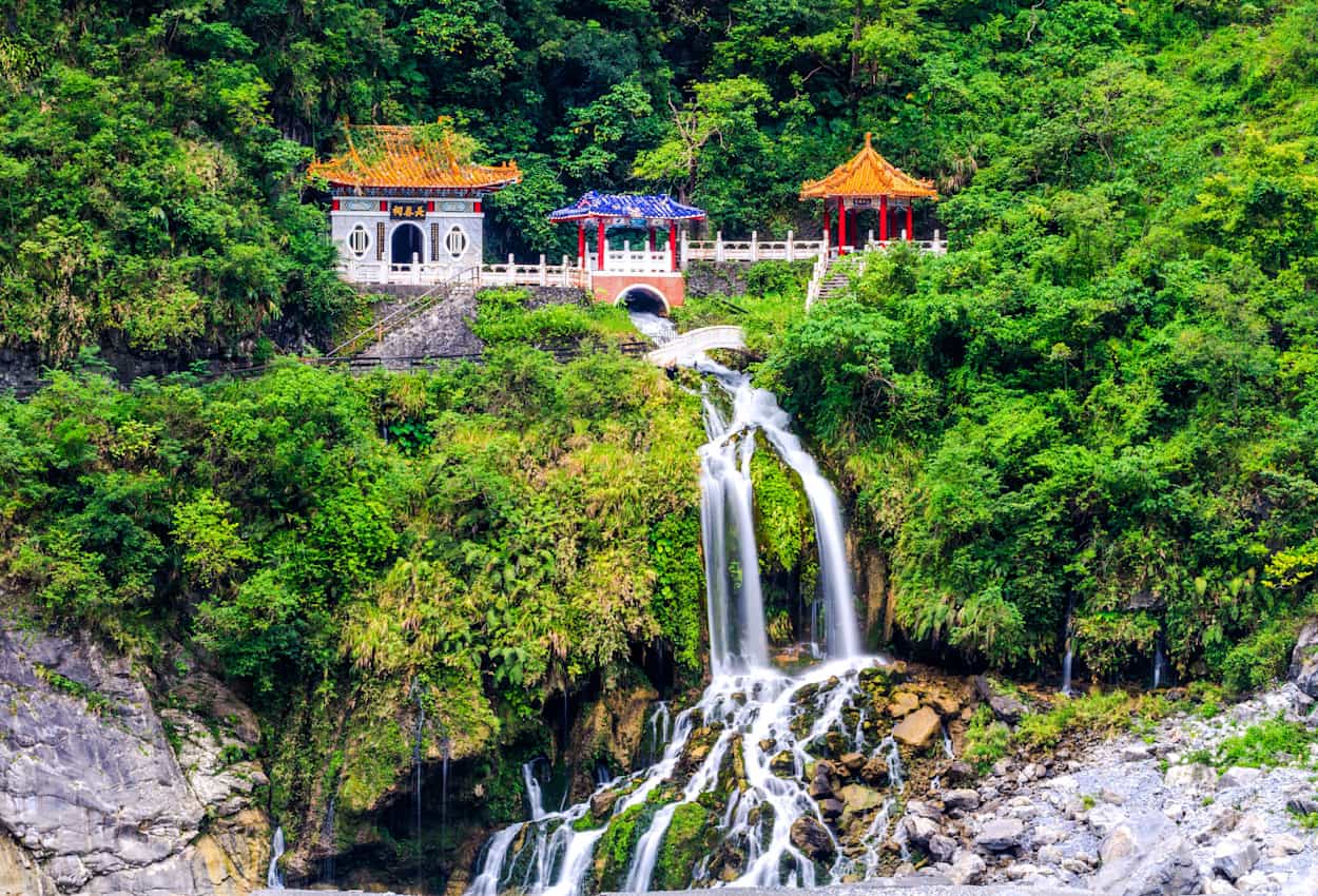 Eternal Spring Shrine in Taroko Gorge. Photo: Shutterstock-508272502