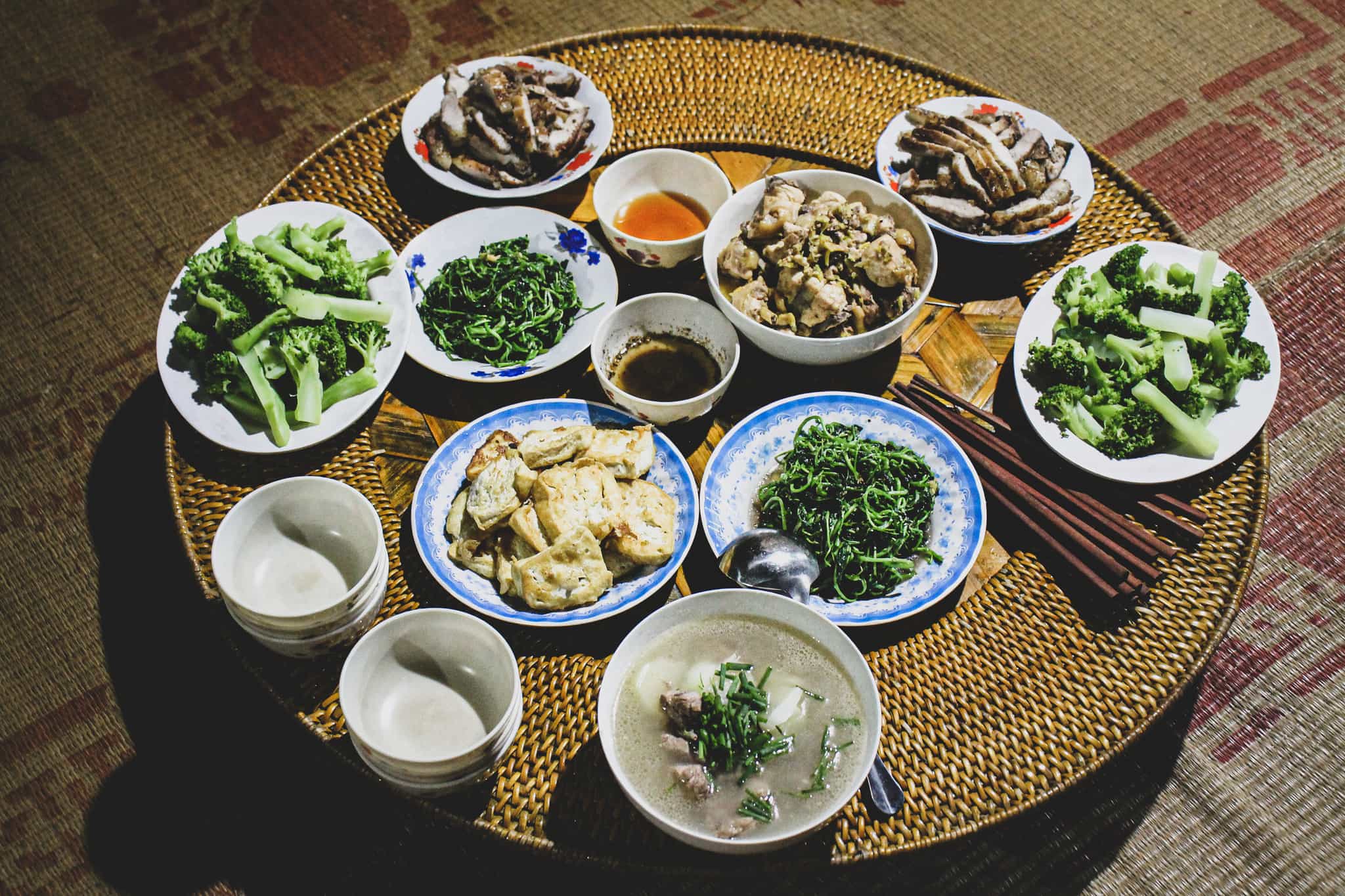 Homestay-meal-Vietnam Photo:GettyImages-1173750278