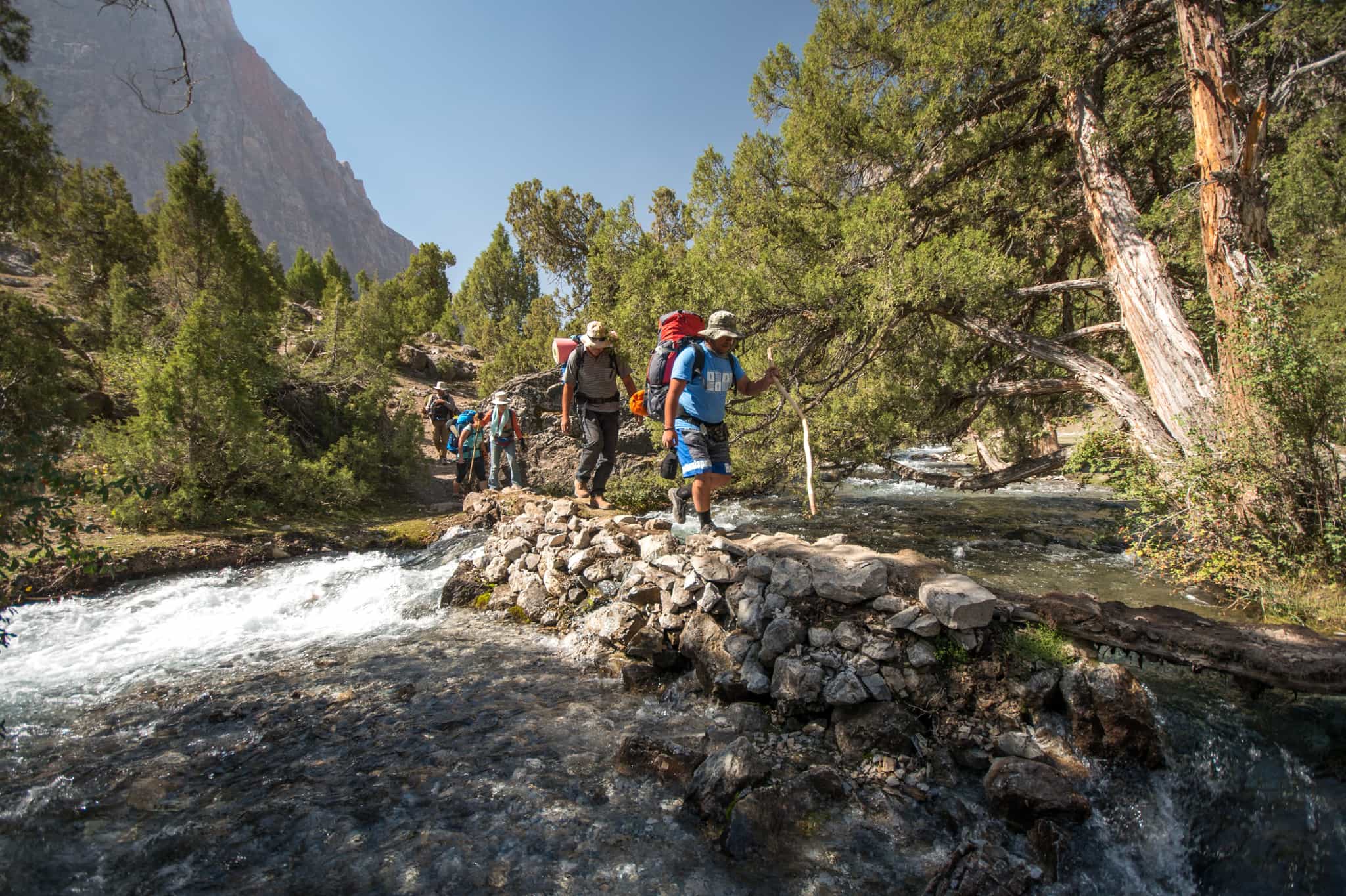 HIking towards Alaudin Lakes, Fann Mountains, Tajikistan. Photo: Host // Orom Travel