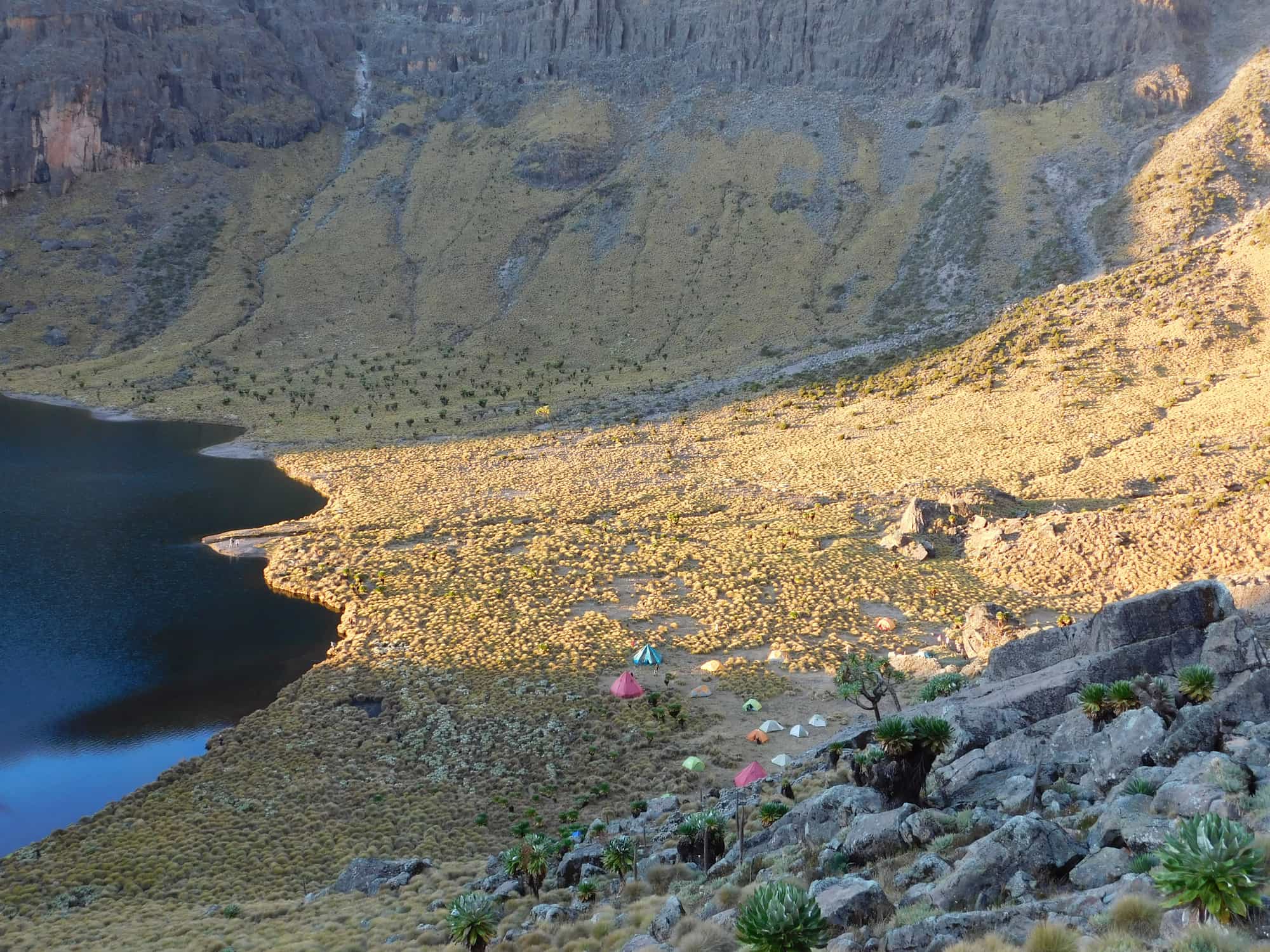 Lake Michaelson camp. Photo: GettyImages-1018613326