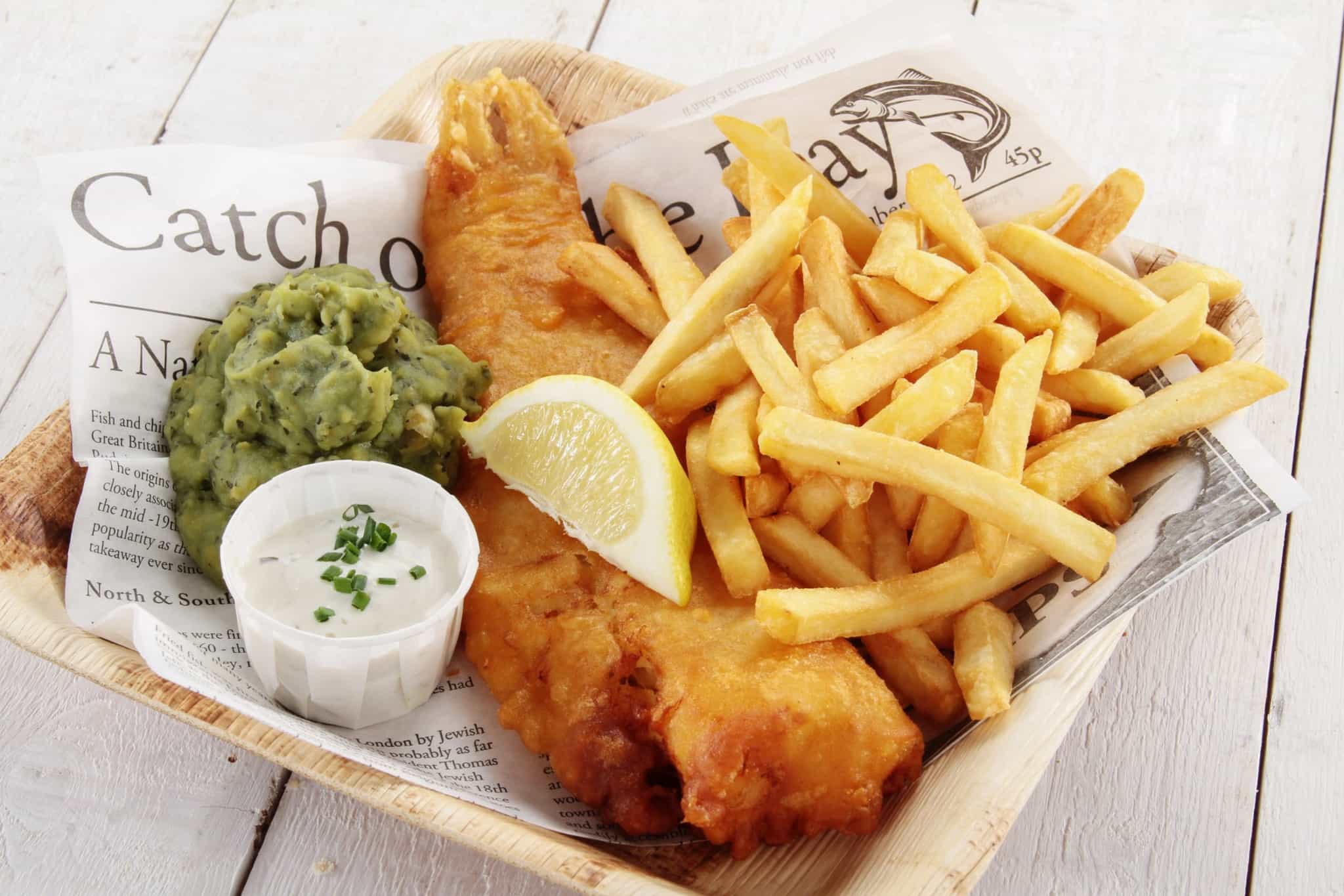 Fish and Chips, New Zealand. Photo: Canva - https://www.canva.com/photos/MAC_1r-0Uio-fish-and-chips/