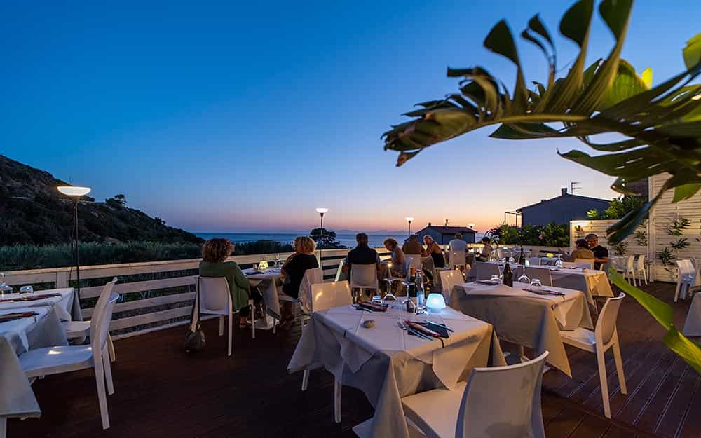 Hotel Ogliera Pomonte, Terrace. Photo: Hotel Ogliera Pomonte