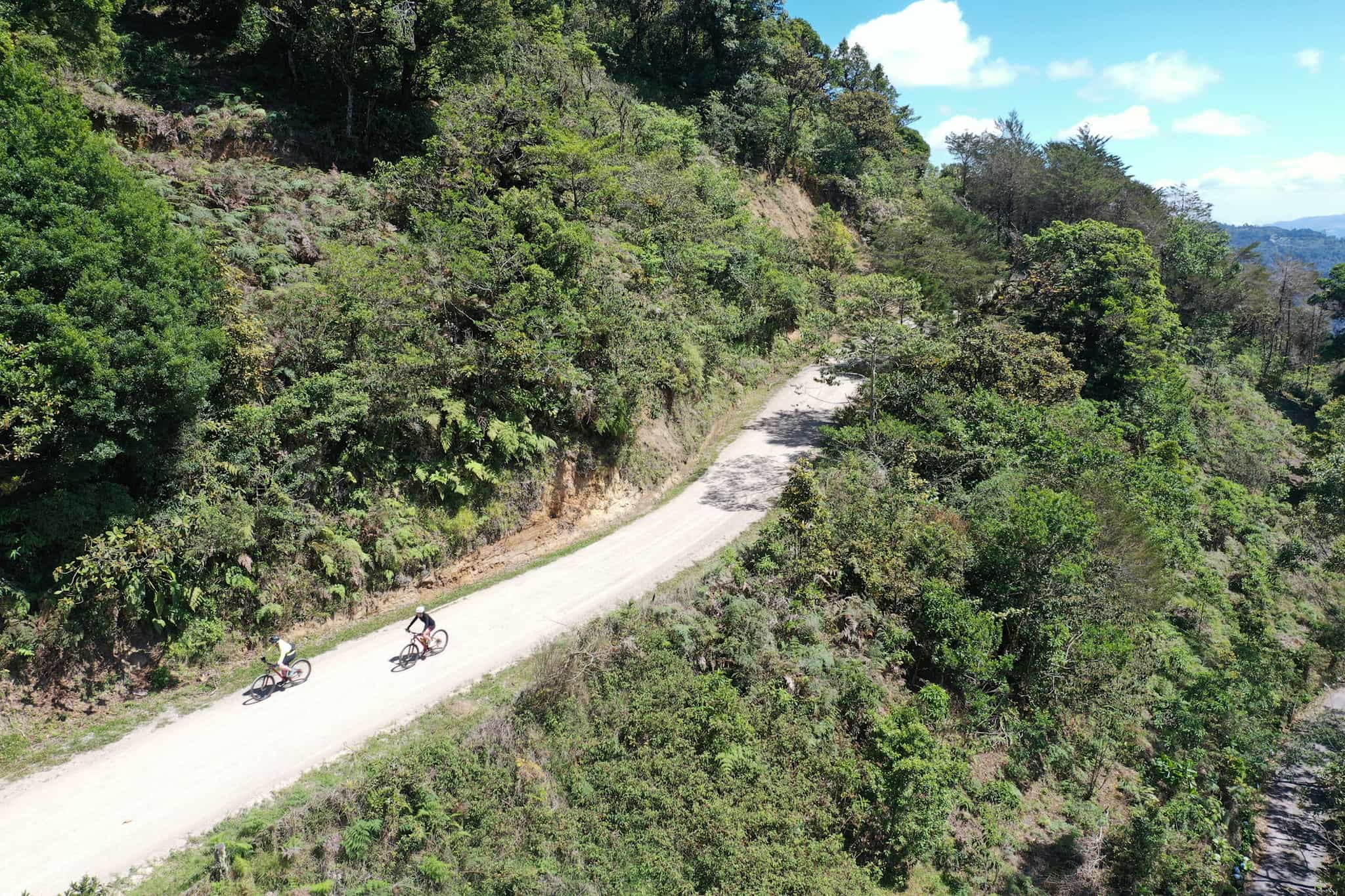 landscape-cycle-costarica Photo:host/ Coast to Coast Adventures